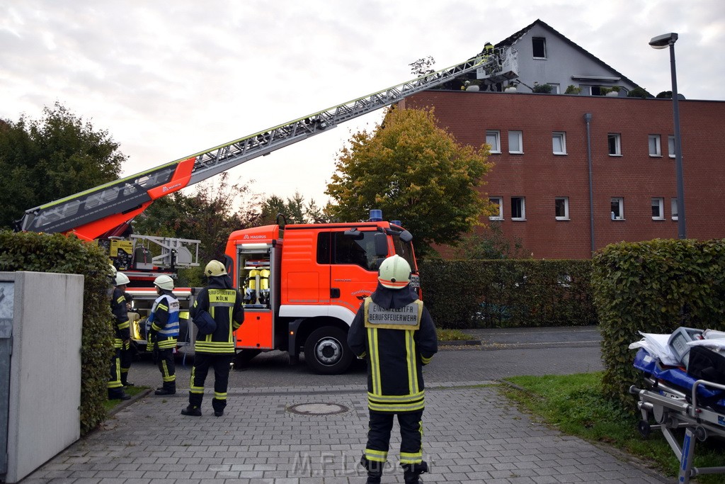 Feuer 2 Y Koeln Suerth Elisabeth Selbertstr P101.JPG - Miklos Laubert